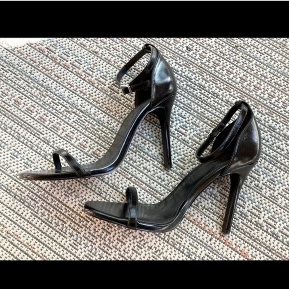 Size 9 forever21 heels - Picture 2 of 6